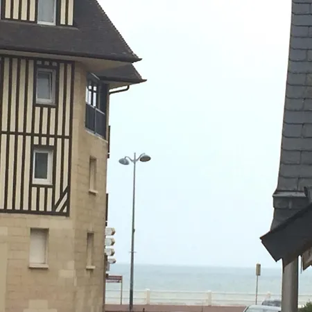 3 Pièces Avec Terrasse Et Parking Proche - Fr-1-712-86 Appartement